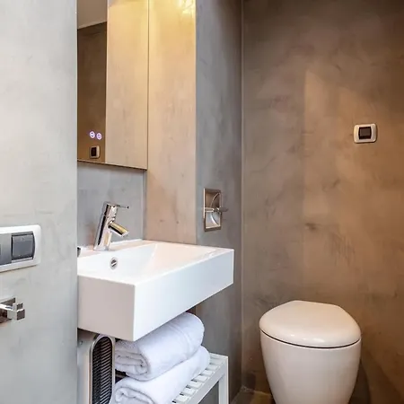 New Charming & Cozy Gem Location Apartment Barcelona