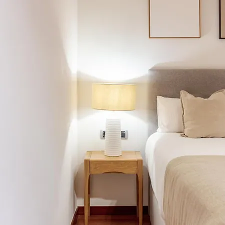 New Charming & Cozy Gem Location * Barcelona